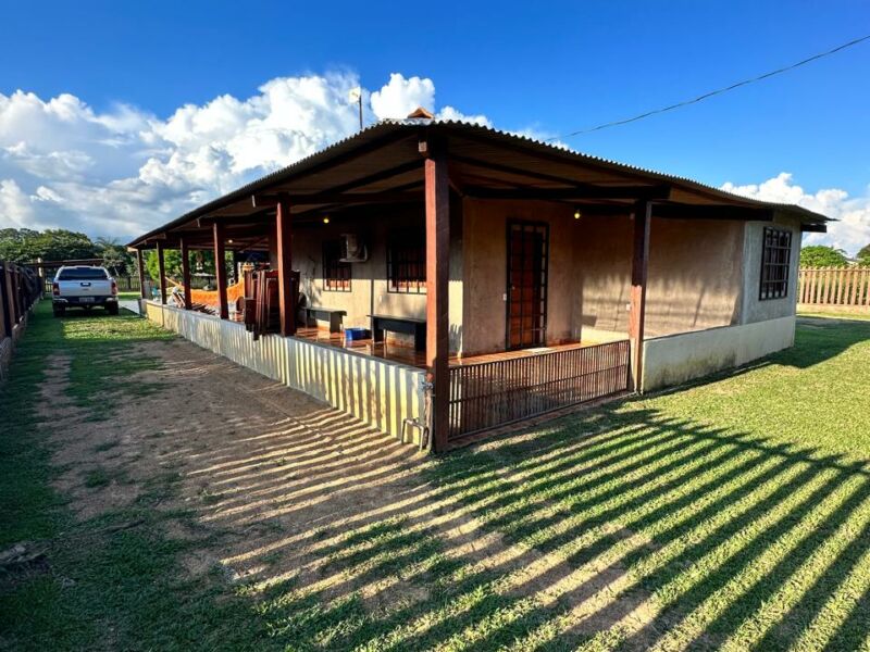 Chácara Sentido Estrada da Penal 45km de Porto Velho